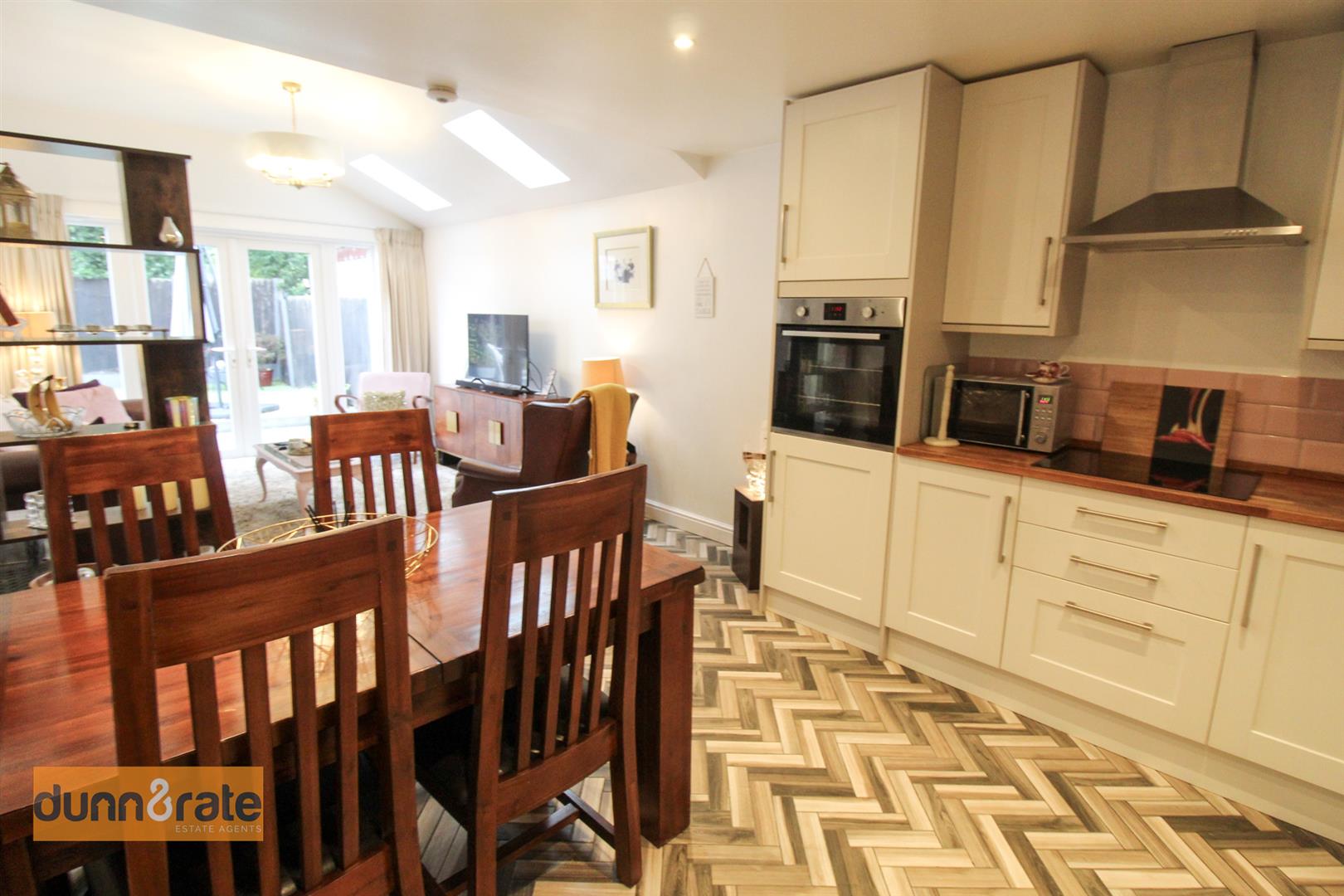 Kirkwall Grove, Milton, Stoke-On-Trent
